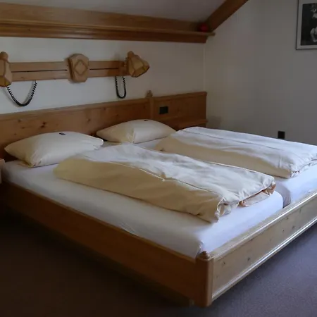 Zum Ochsen Hotell 3*