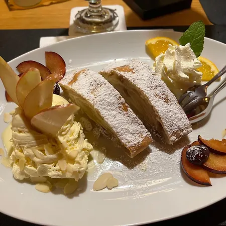 Zum Ochsen Hotell 3*