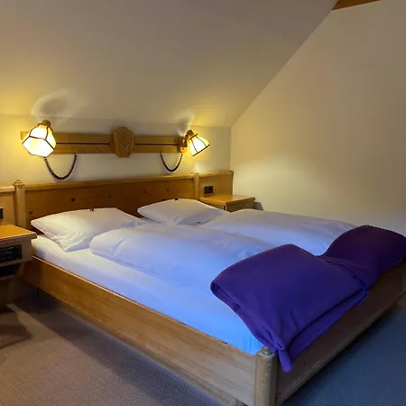 Zum Ochsen 3* Furtwangen