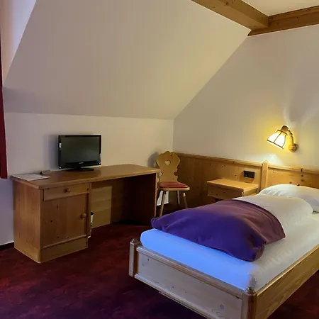 Zum Ochsen Hotell 3*