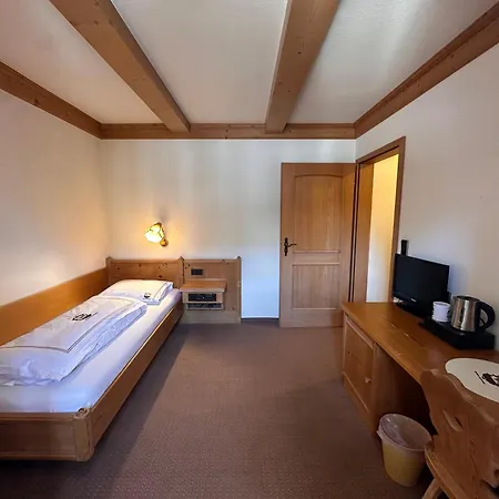 Zum Ochsen Hotell 3*