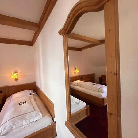 Hotell Zum Ochsen 3*